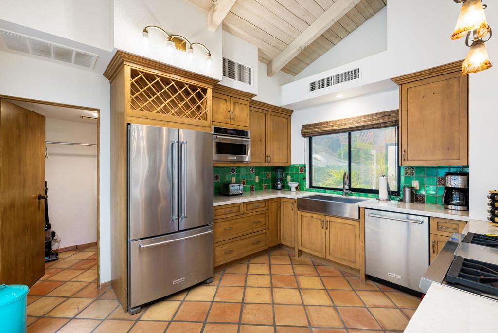 Mountain Cove - Residential Lease