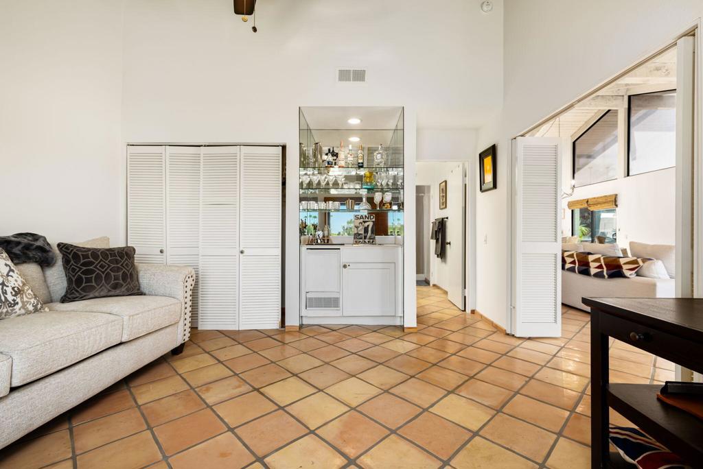 Mountain Cove - Residential Lease