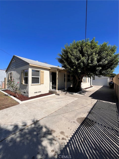 Photo of 4950 Passons Boulevard, Pico Rivera, CA 90660 (MLS # PW26218471)