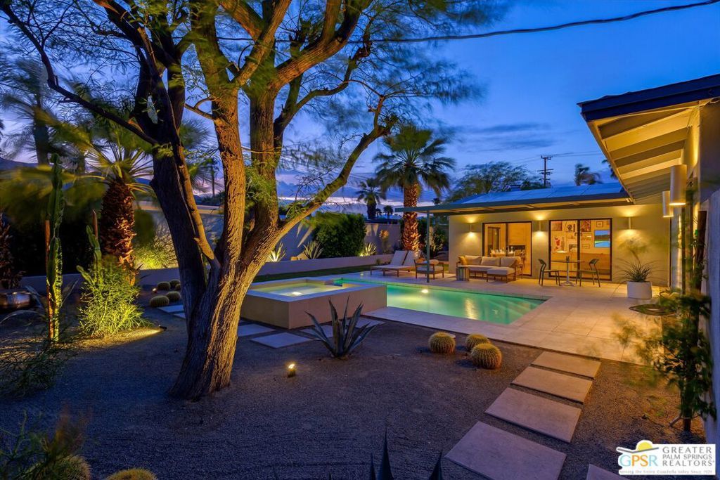 Photo of 1465 N Rodeo Road, Palm Springs, CA 92262 (MLS # 25528827PS)