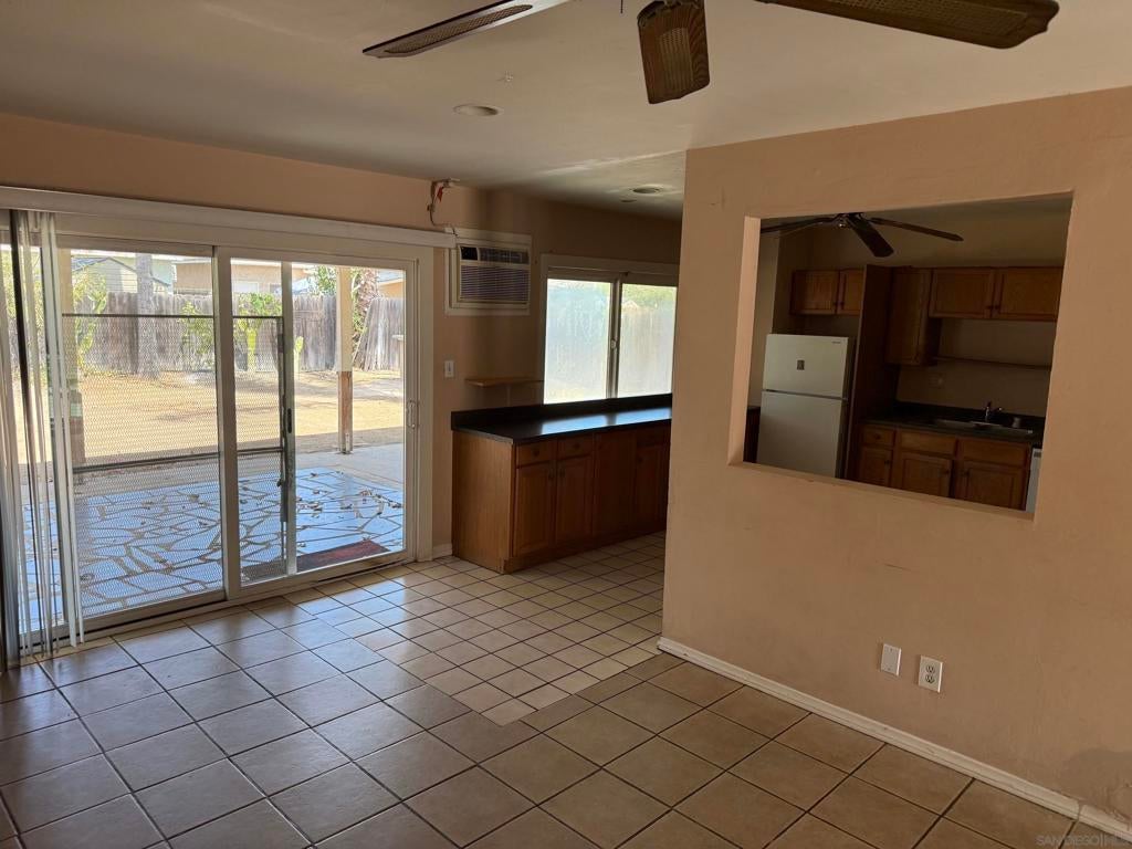 1422 S Maple