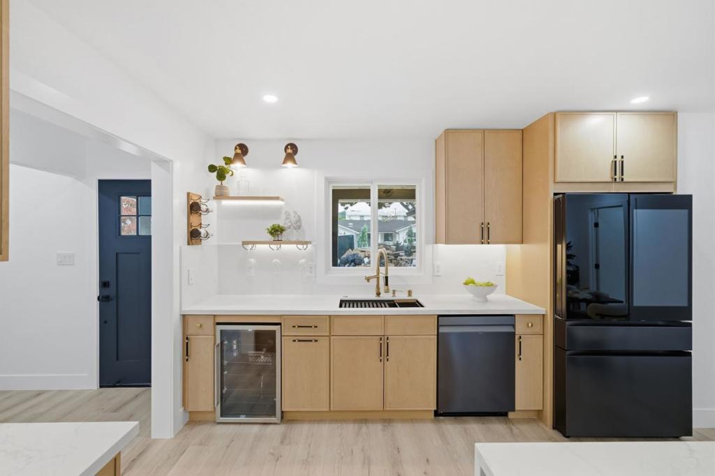 1525 Santa Inez Drive