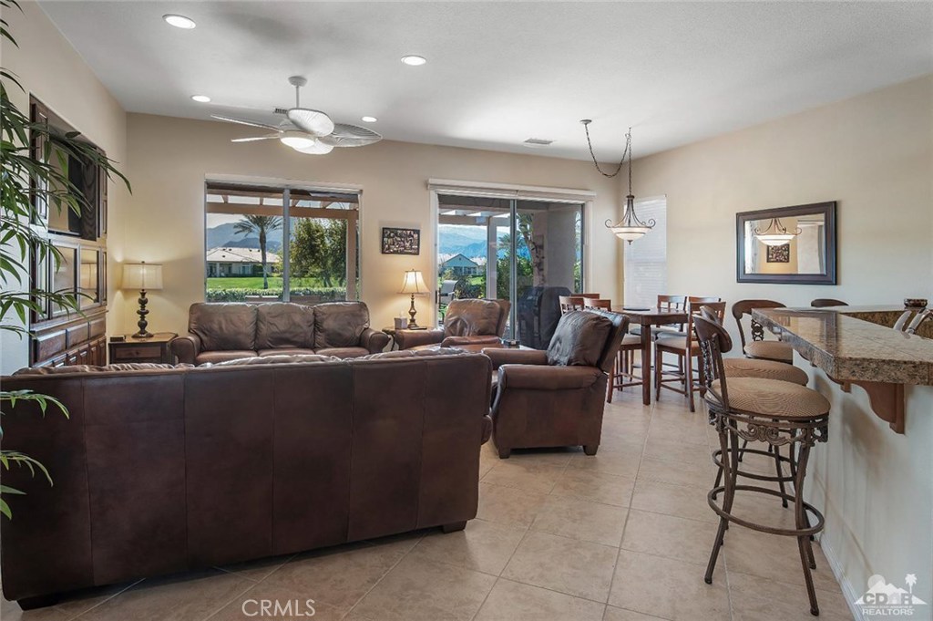 Heritage Palms CC - Residential