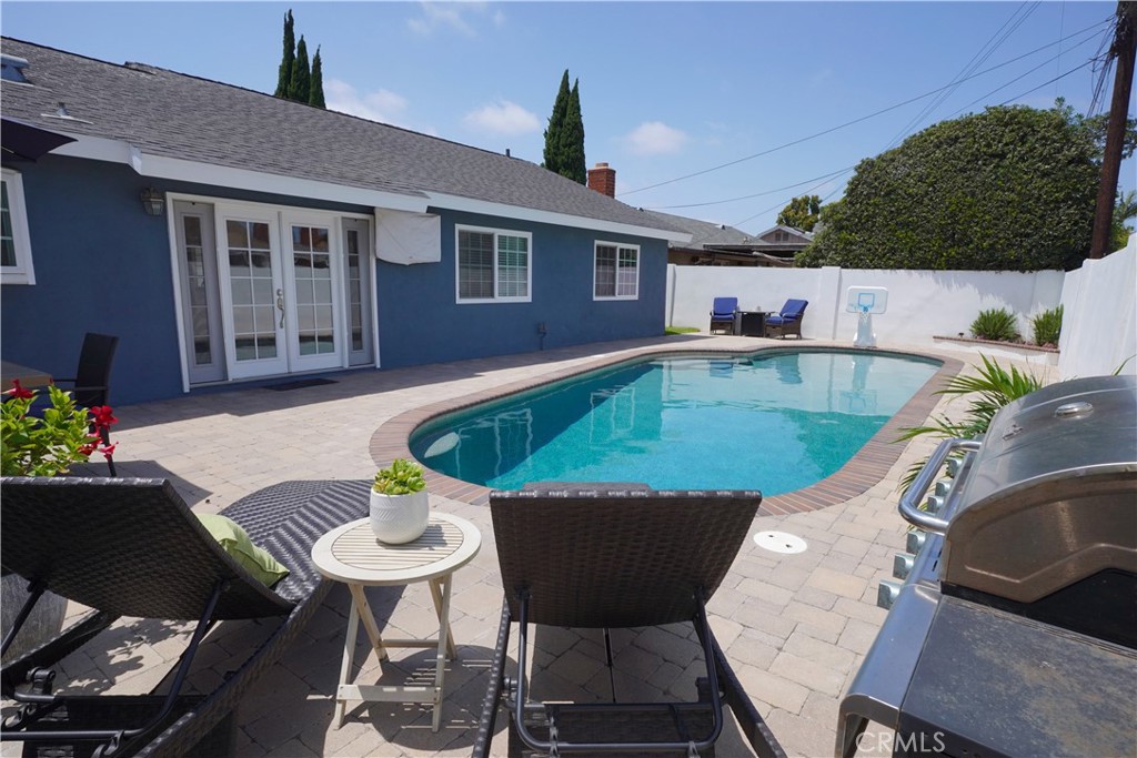 15932 Puritan Circle
