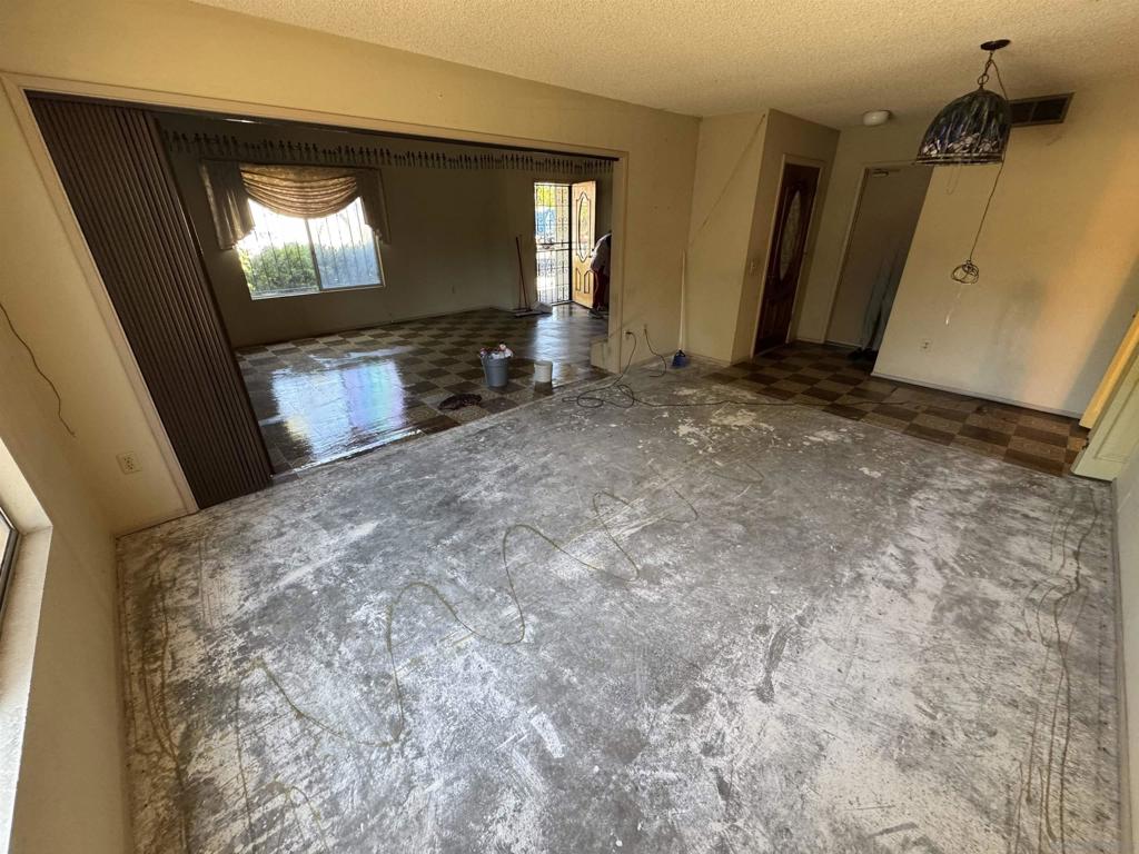 10490 Stanfield Cir