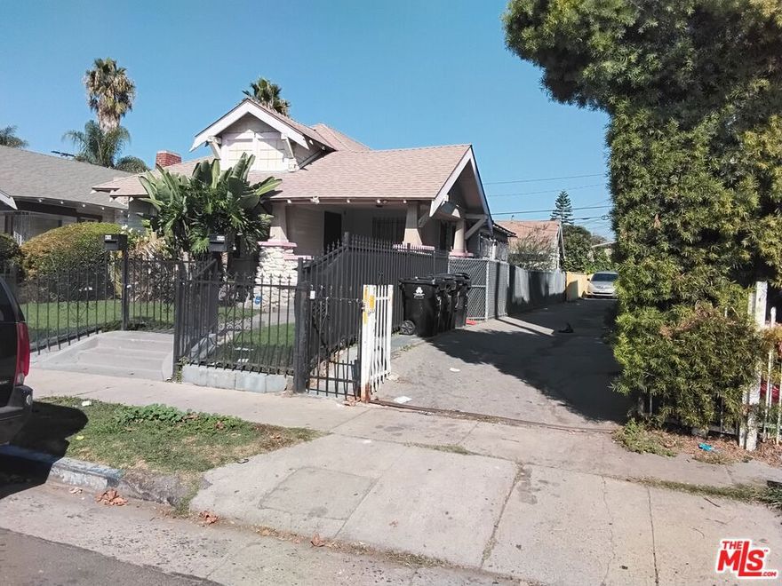 This lovely Multi-Family Craftsman Style Duplex has not been on the market in over 50 years.  Make it your new home!!  Front house is a 3 bedroom/1 bath with a large basement, Back unit is a 1 bedroom/1 bath house and is tenant occupied.  Front house will be delivered vacant after the close of escrow.  Tenant will remain in the back house after the sale.