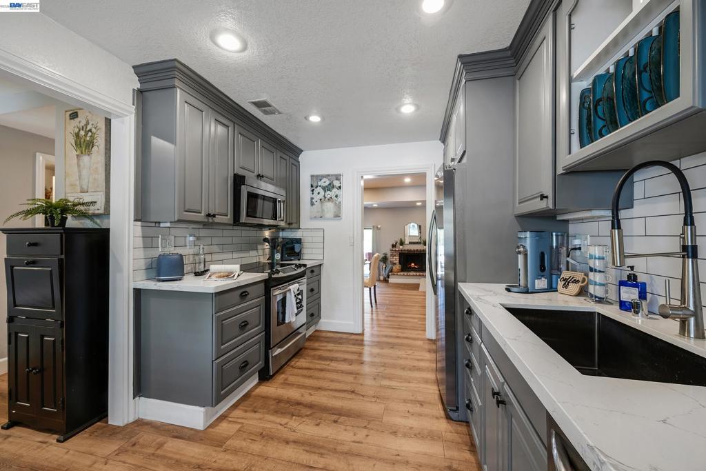 3277 Monika Ln