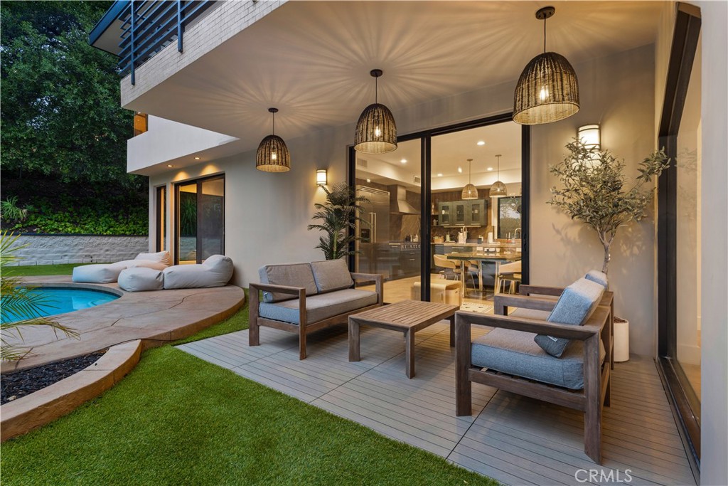 4415 Vanalden Avenue