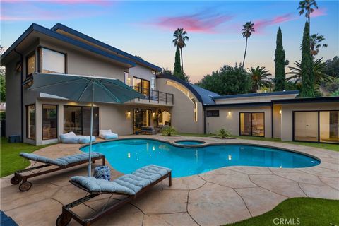 4415 Vanalden Avenue Tarzana CA 91356