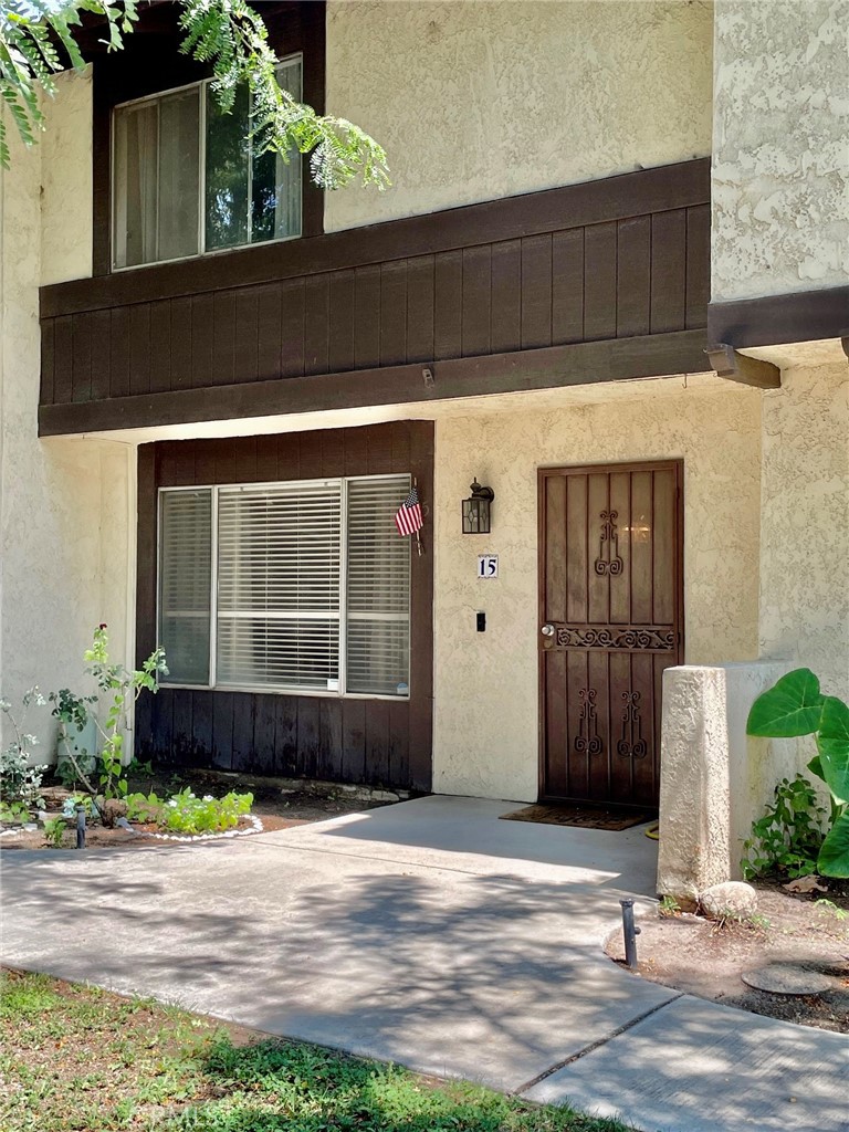 Come and take a look at this Condo in a quiet neighborhood of Colton. This condo has 2 spacious bedrooms, upgraded kitchen countertop, sink and water faucet. Recent upgrades includes new Water Heater (May, 2025),new Airconditioning ( July, 2024), guest powder room has new toilet. Painting allowance will be included. Primary bedroom has fireplace, and this condo has 2 car garage. Hoa includes water, trash and ground maintenance. With 215 and 10 Freeways are just a minutes away.