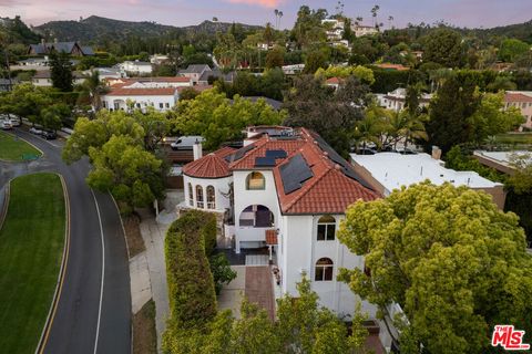 Photo of 2240 Hillhurst Avenue, Los Angeles, CA 90027 (MLS # 25546561)