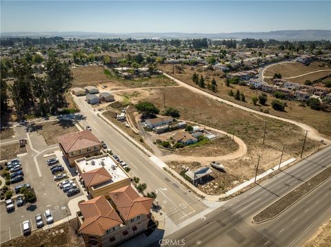 Tiny photo for 719 W Tefft Street, Nipomo, CA 93444 (MLS # PI25083116)