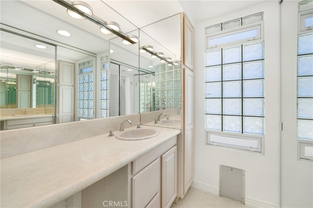 Spyglass Hill (SPYH) - Residential Lease