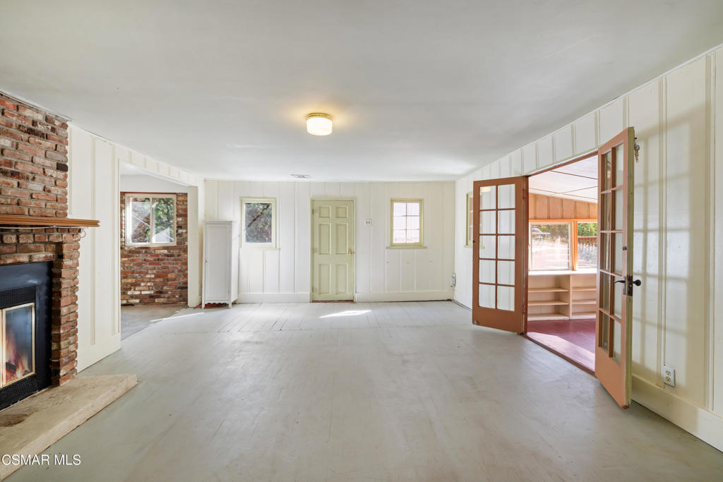 1951 N Topanga Canyon Boulevard