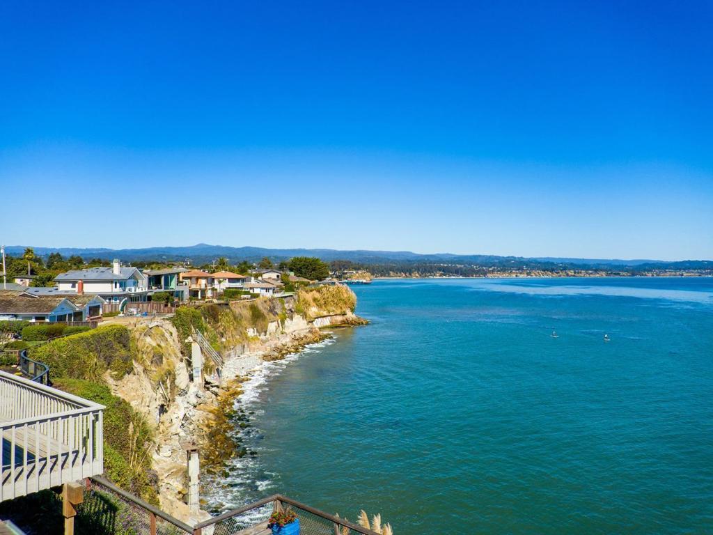 4250 Opal Cliff Drive