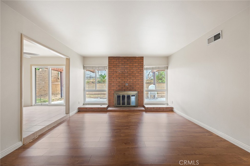 / - Residential Lease