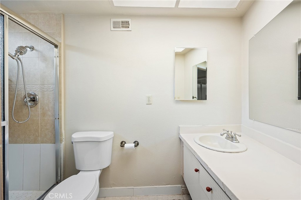 / - Residential Lease