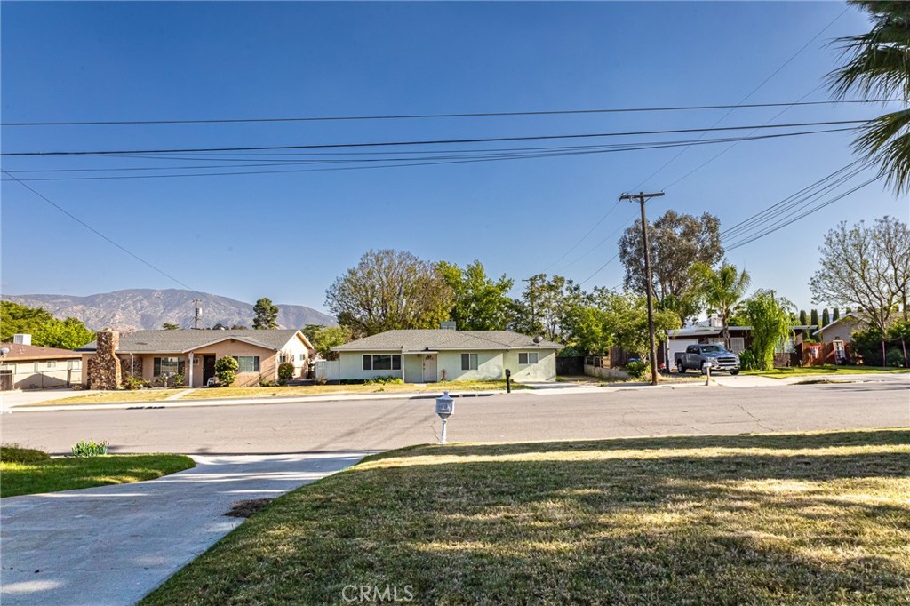 3087 W George Street