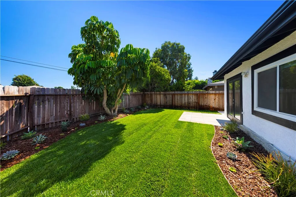 Costa Mesa, California 92627, United States, 3 Bedrooms Bedrooms, ,2 BathroomsBathrooms,Residential,Active,245194