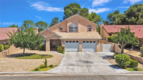 Photo of 15186 Little Bow Lane, Helendale, CA 92342 (MLS # IV26153292)