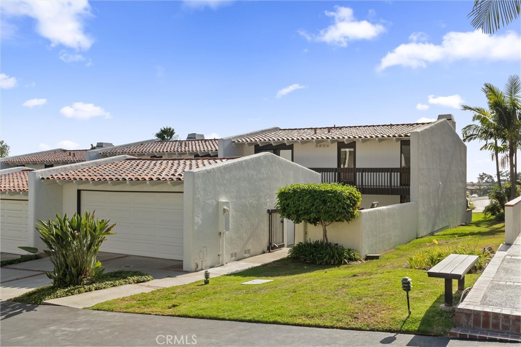 32541 Coastsite Drive