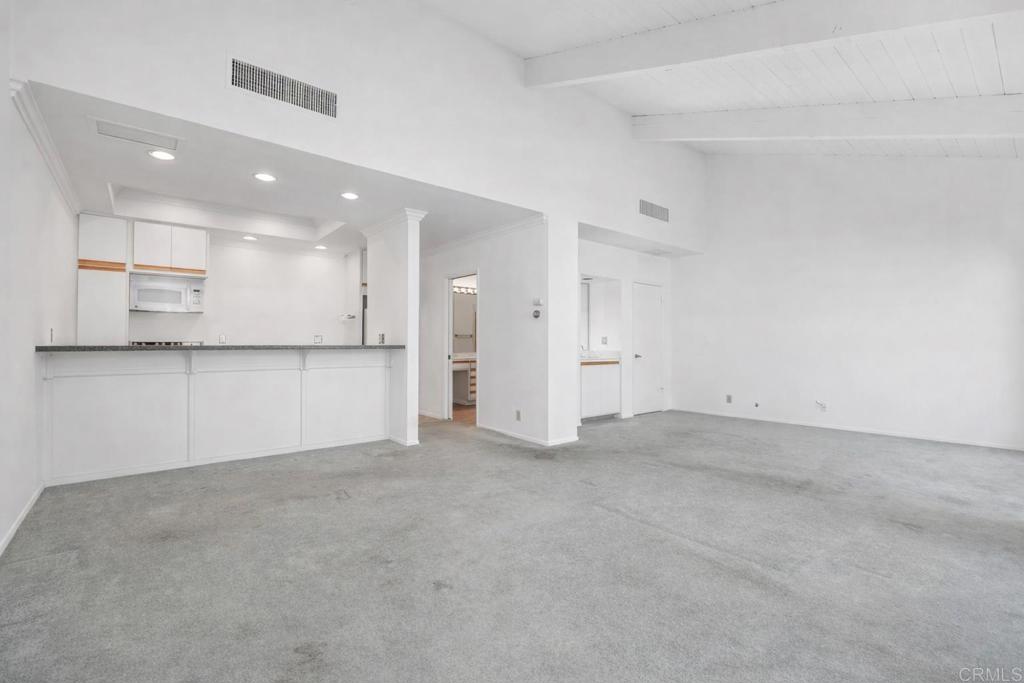 2270 La Costa Avenue 13