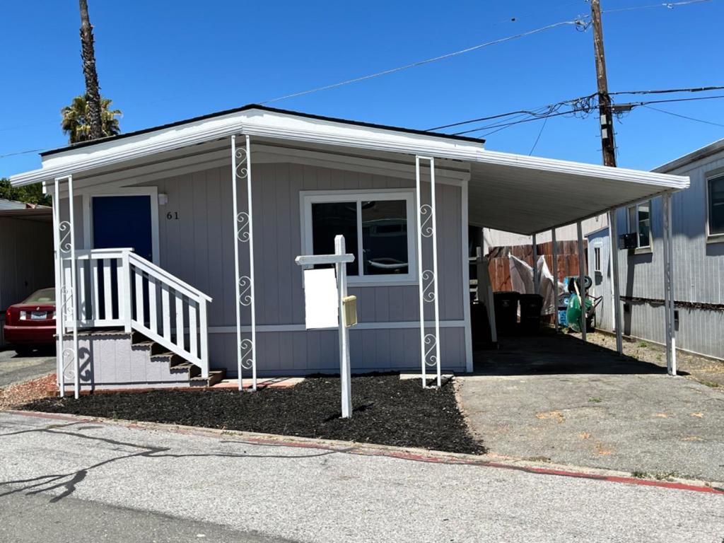 Beautifully remodeled 1960 Fleetwood double wide mobile home in Mountain View! This 2-bedroom, 2-bath gem features new roof, flooring, appliances, and fresh paint inside and out. Move-in ready with low space rent of just $940/month. Dont miss this affordable opportunity.