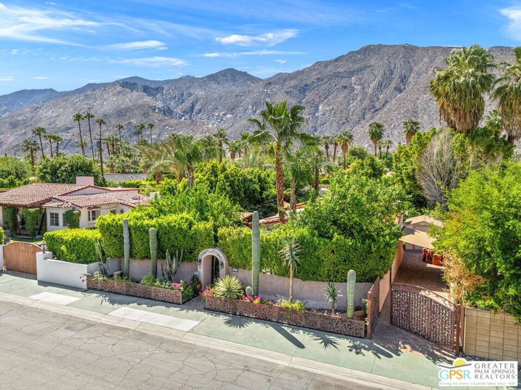 Photo of 523 S Vista Oro, Palm Springs, CA 92264 (MLS # 25593797PS)
