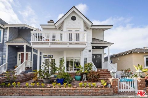 Photo of 459 35th Street, Manhattan Beach, CA 90266 (MLS # 25586389)