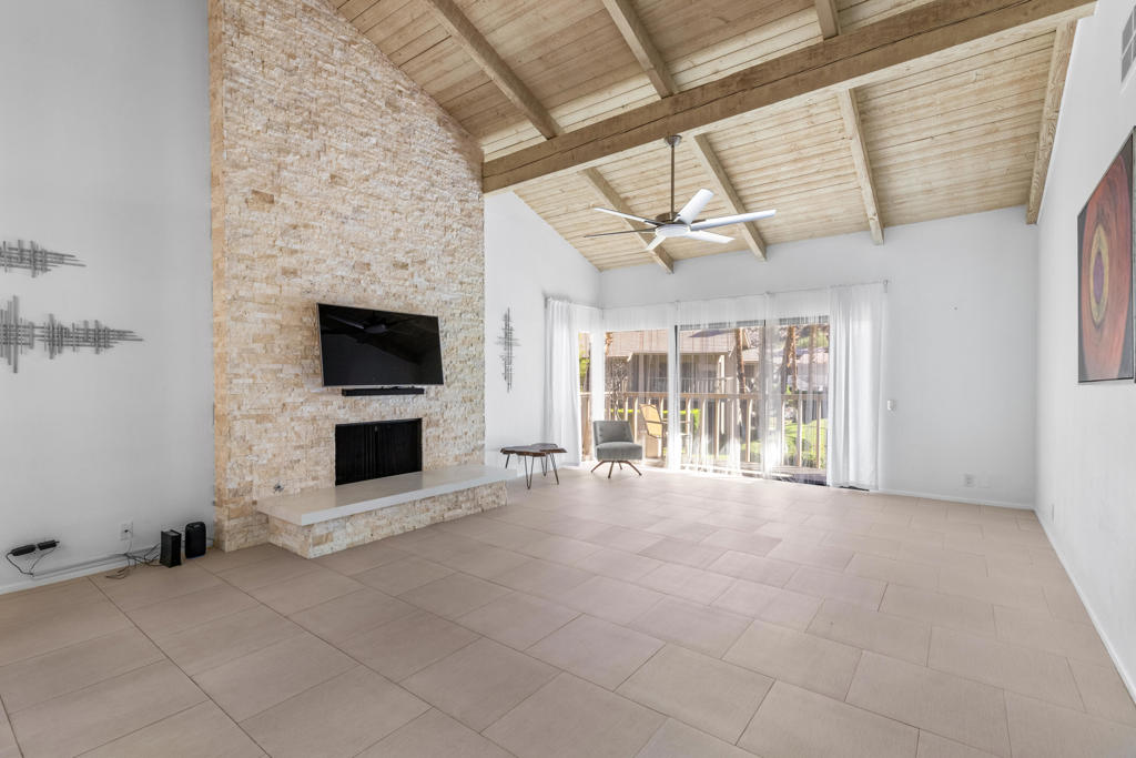 Mountain Cove - Residential Lease