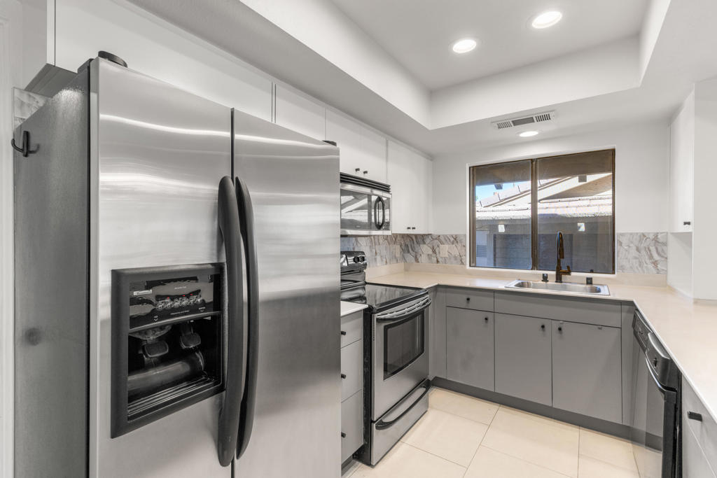 Mountain Cove - Residential Lease