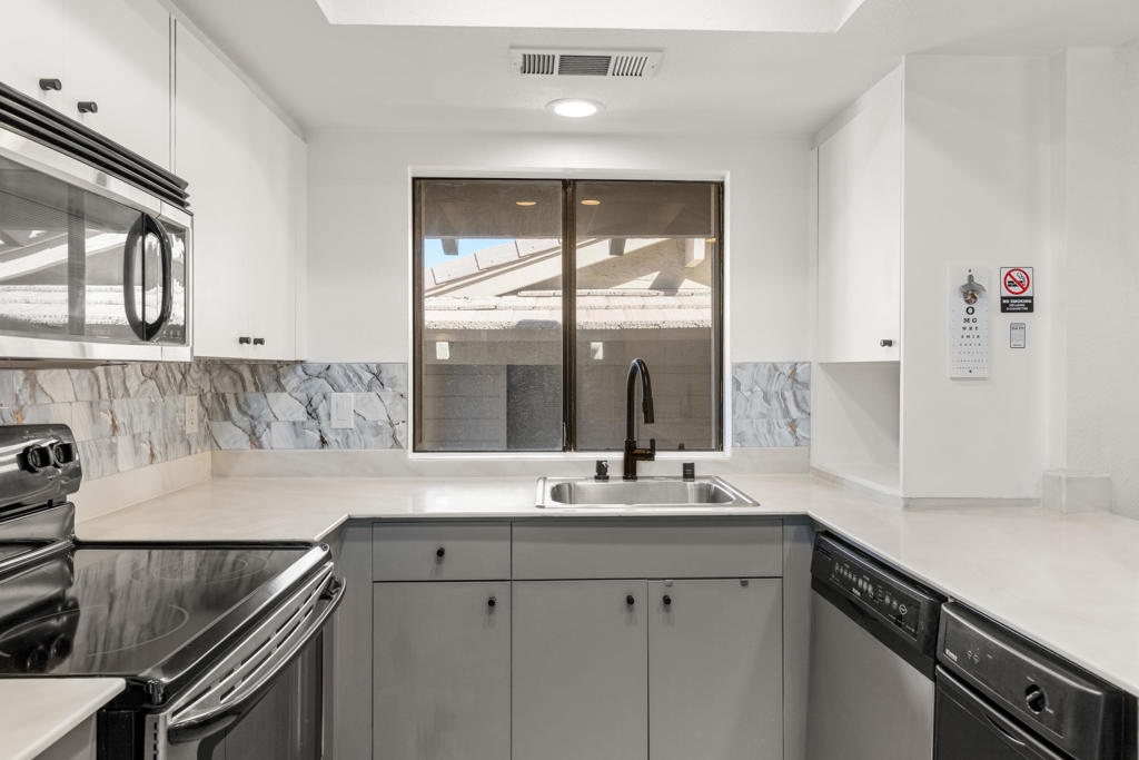 Mountain Cove - Residential Lease