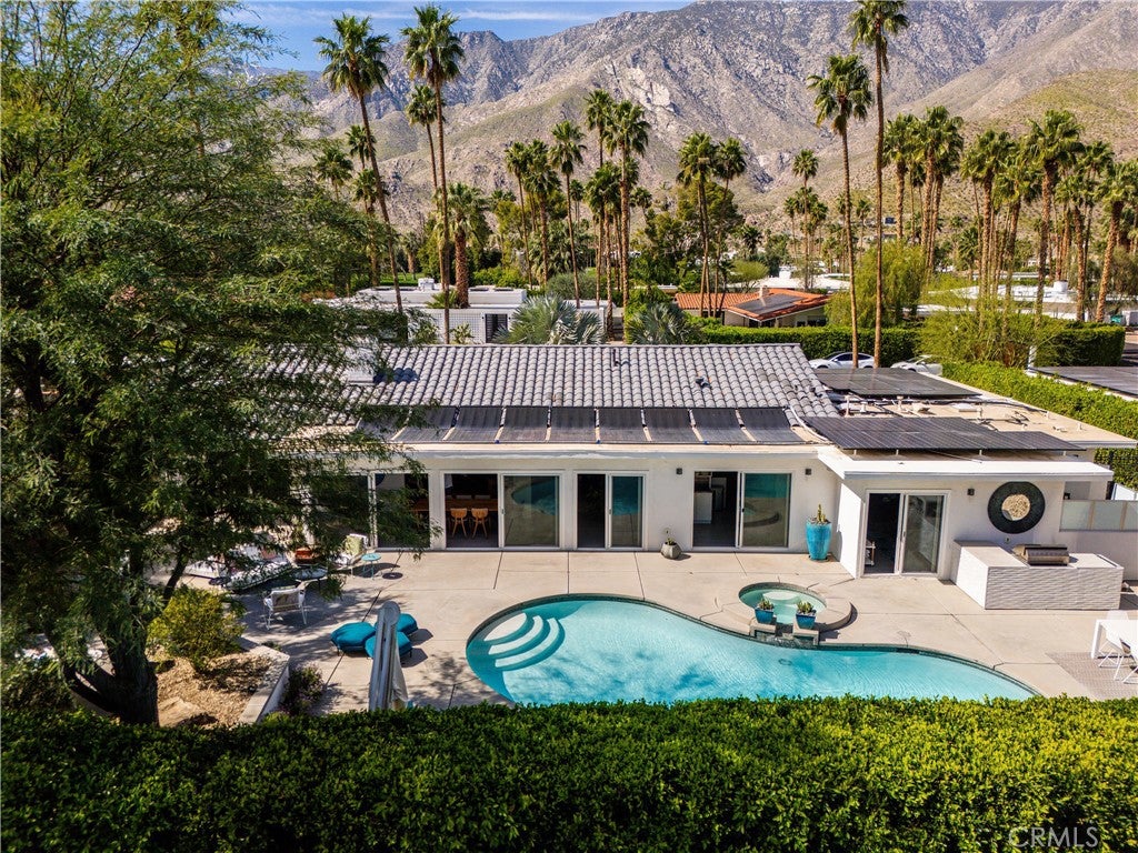 2736 S CAMINO REAL