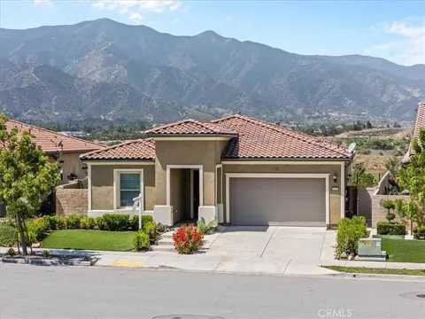 MLS: OC26083739
