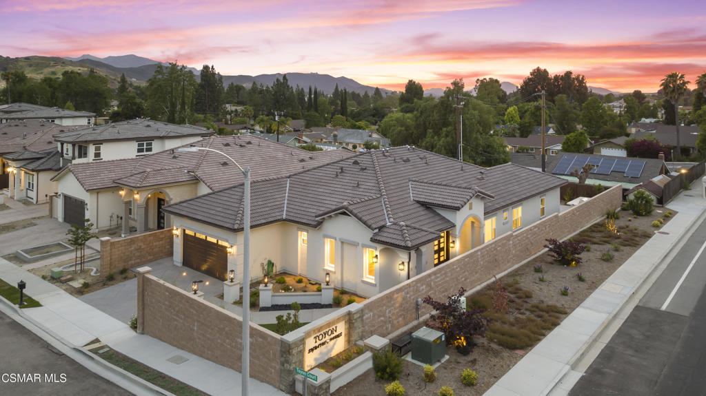 361 Toyon Court