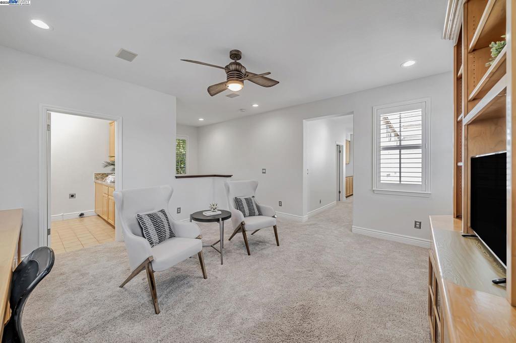 QUAIL GARDENS - Residential