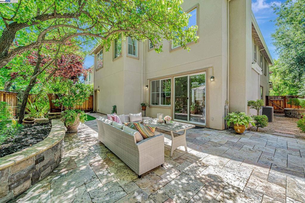 QUAIL GARDENS - Residential