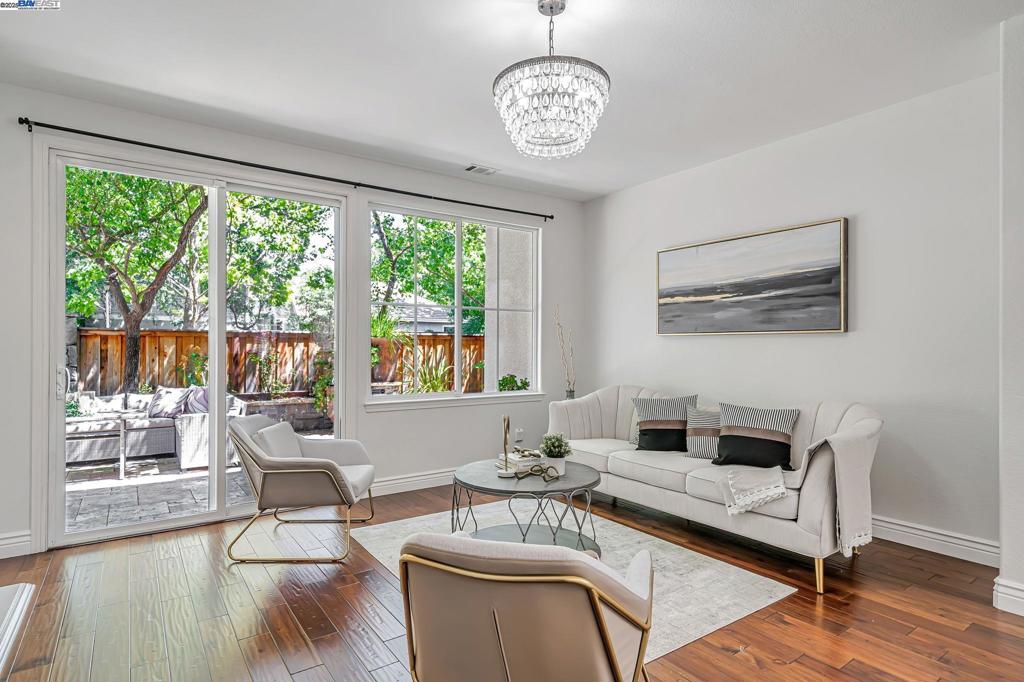 QUAIL GARDENS - Residential