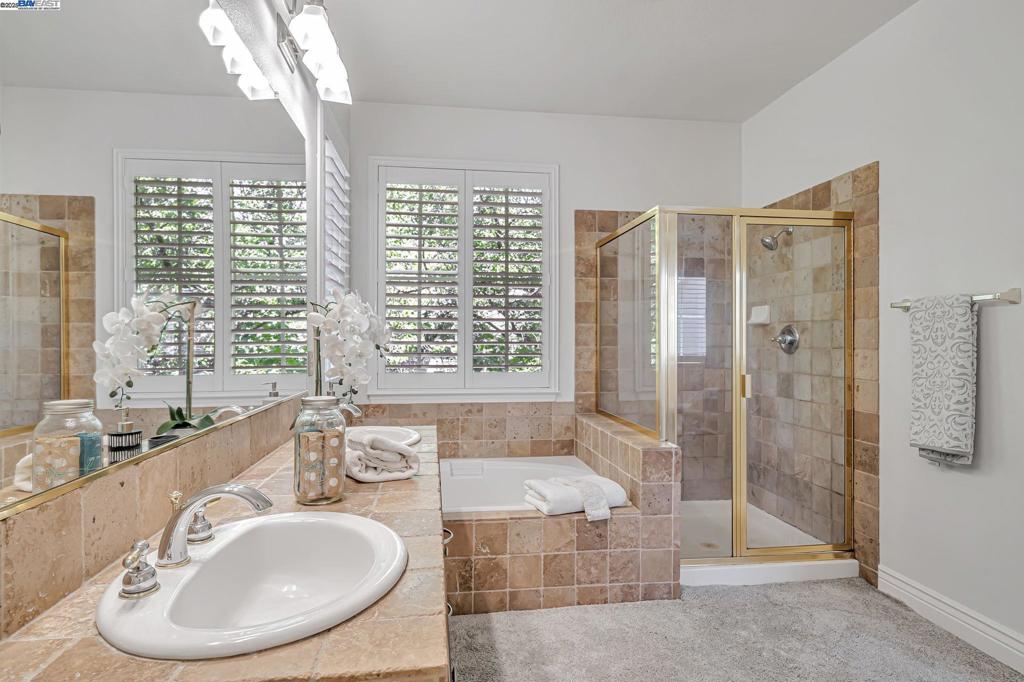 QUAIL GARDENS - Residential