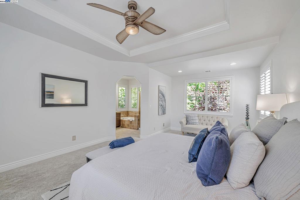 QUAIL GARDENS - Residential