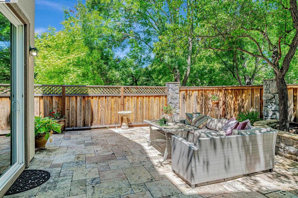 QUAIL GARDENS - Residential