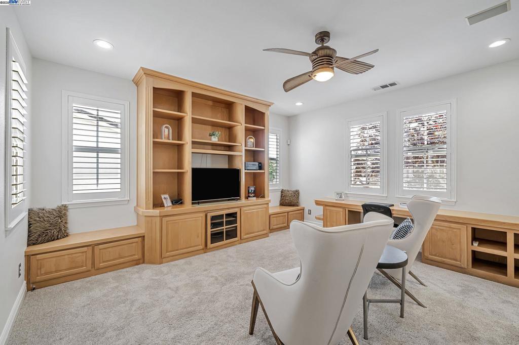 QUAIL GARDENS - Residential