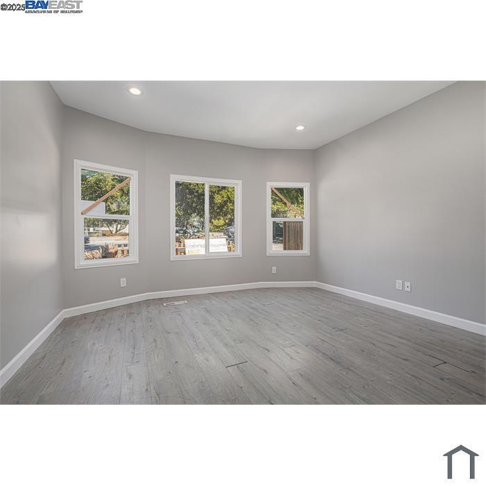 OAKLAND - Residential Lease