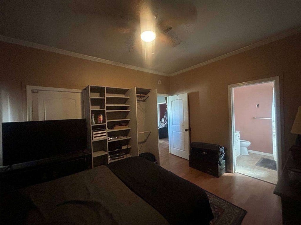 521 Acoma