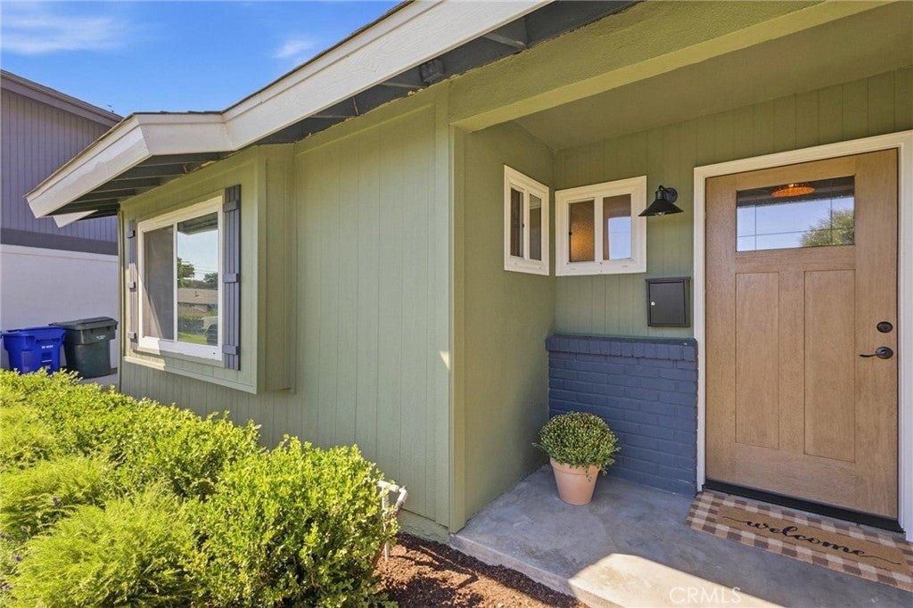731 Moonstone Court