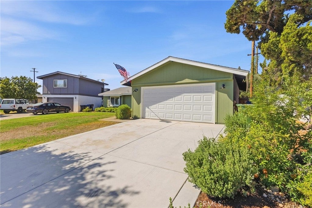 731 Moonstone Court