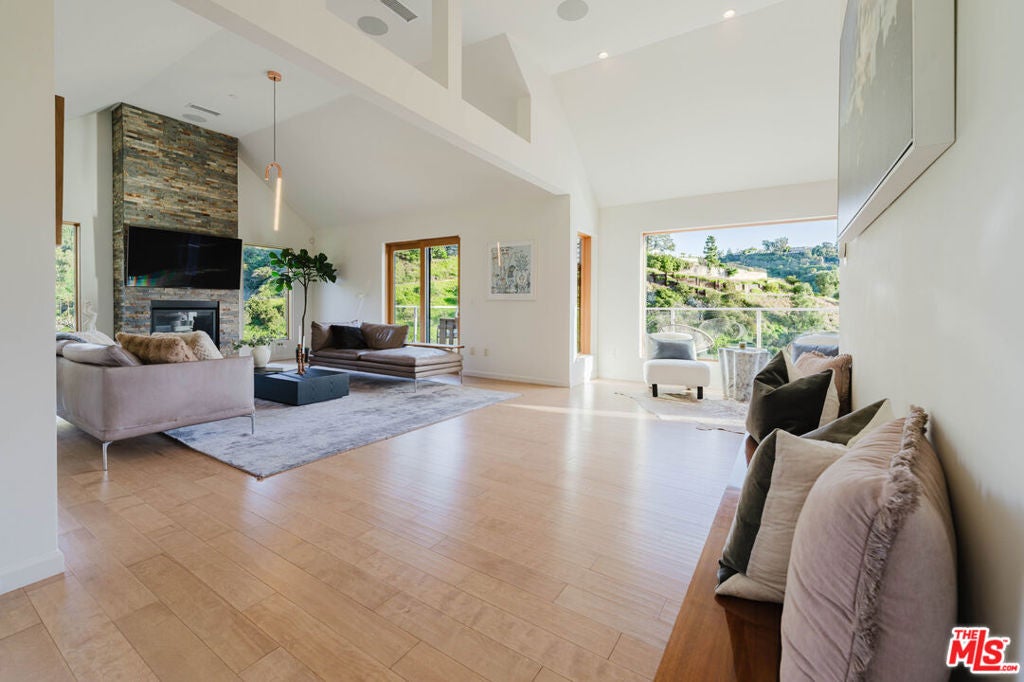 10110 Cielo Drive