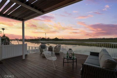 207 Canal Street Newport Beach CA 92663