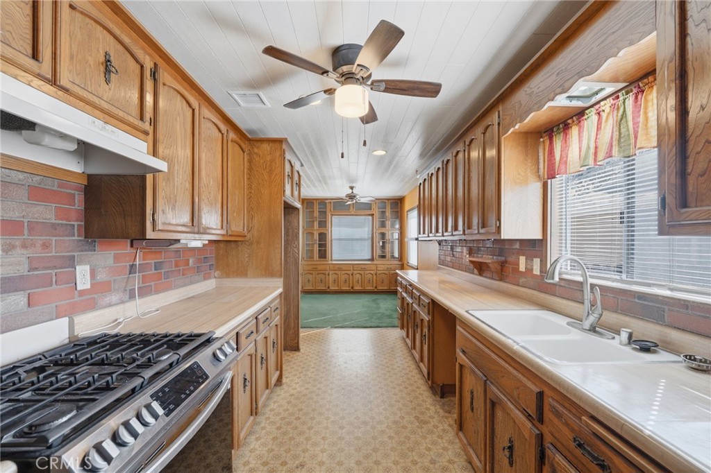 5323 Briercrest Ave.