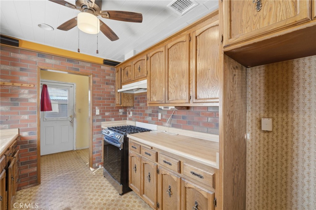 5323 Briercrest Ave.